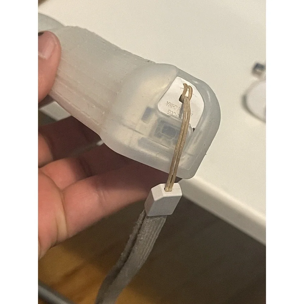 Nintendo Wii Remote Controller and Nunchuck.‎ Missing Battery Cover